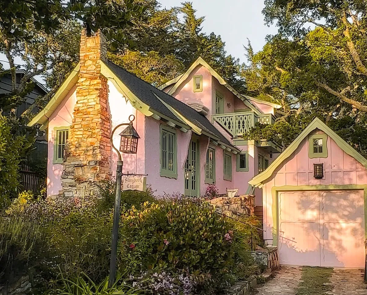 Fairytale cottages in Carmel-by-the-Sea