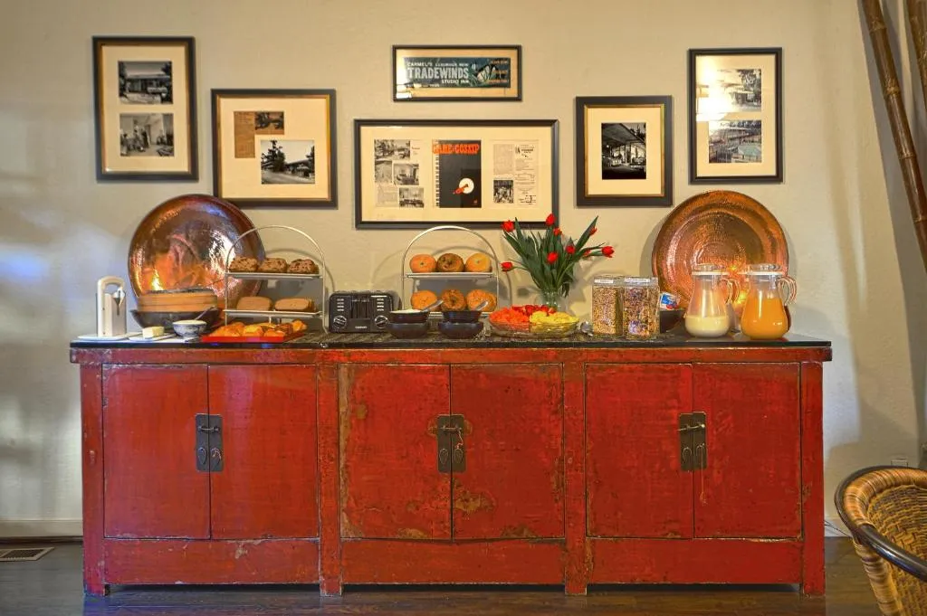 Tradewinds Carmel, photo 4